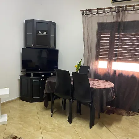 Henri Apartment Durres